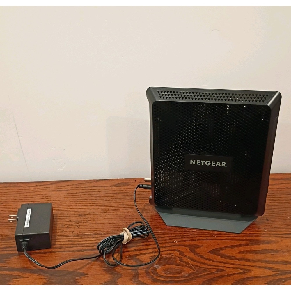 NETGEAR Nighthawk AC1900 C7000V2 Wi Fi Cable Modem Router
